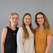 Melanie Uhlmann, Valeria Steiz und Janine Oehler, Ansprechpartnerinnen für Bewerbungen.